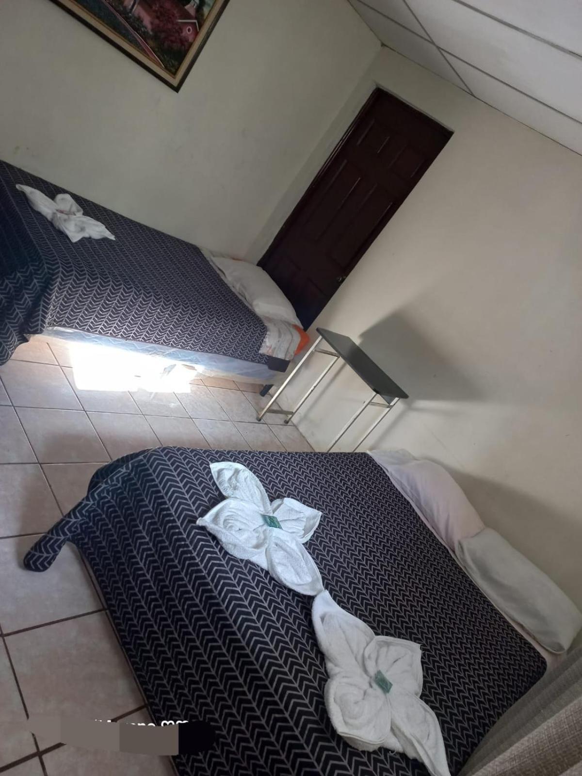 Huellas Hostal Antigua Quarto foto
